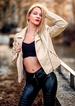 Janine Schneider